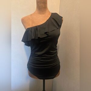 Chic Black One-Shoulder Ruffle Swimsuit